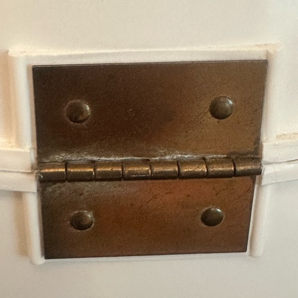 STYLING PLASTIC’s Style White Round Hat/Wig Box. 1960’s Vintage - Picture 9 of 13